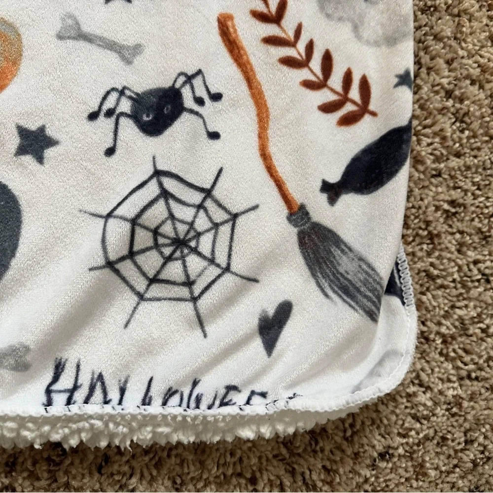 Halloween Lovey Ghost and Pumpkin White Patterned Blanket Baby Blanket Shearling
